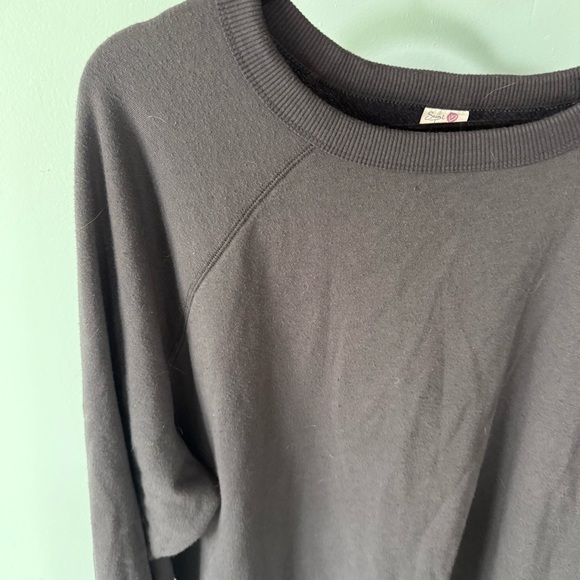 Women's Secret Treasures Cozy Gray Crew Nexk Sweater Size Extra Large - Picture 2 of 5